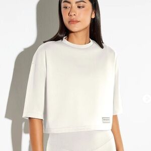 THE Giving Movement Boxy Light SoftSkin100© T-Shirt in Off  White Size Small